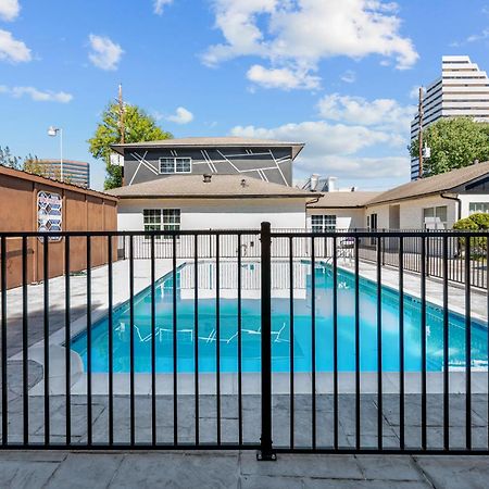 Spacious 1Br Galleria Apt With Pool & Free Park Houston Exteriör bild