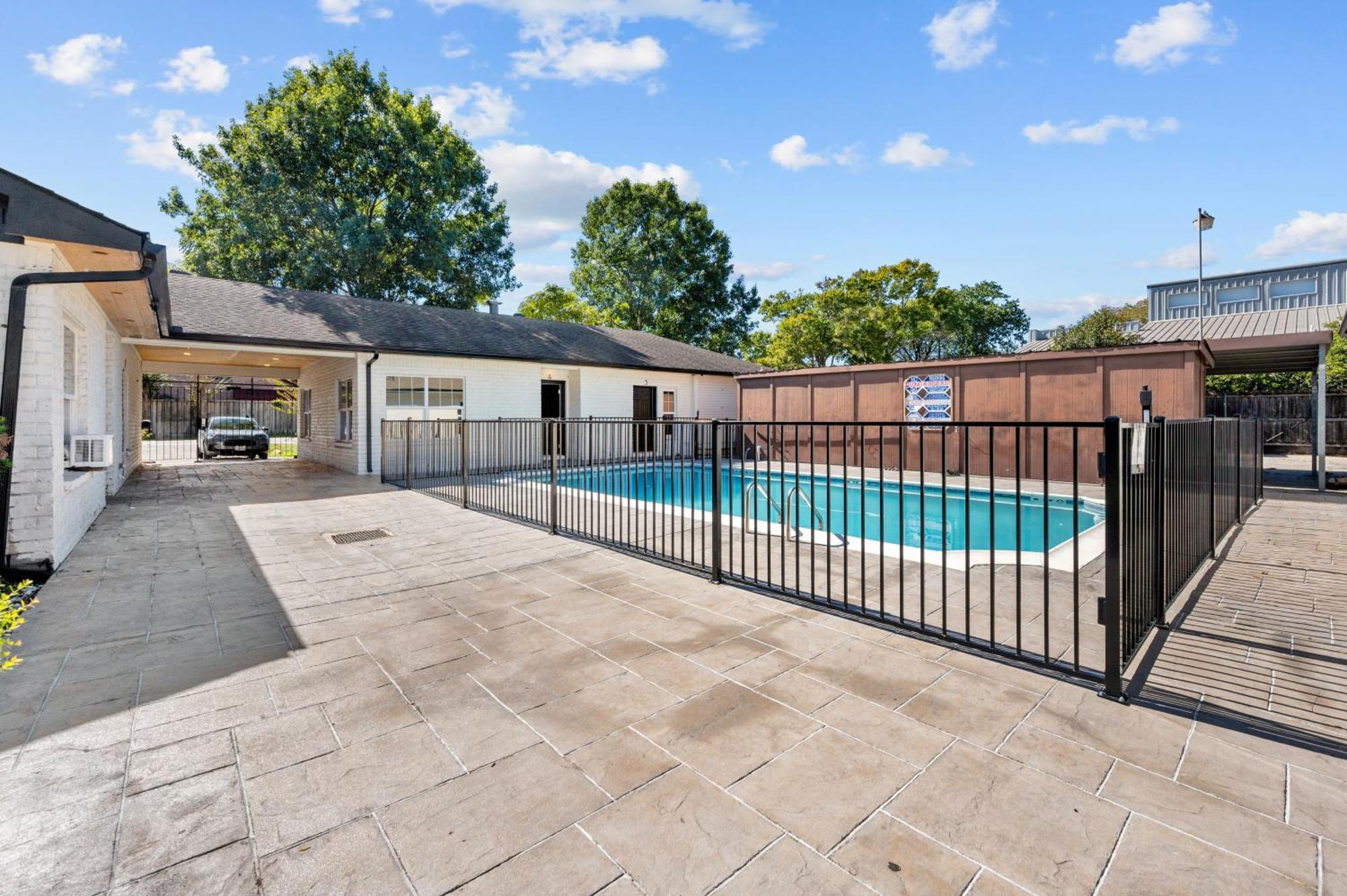 Spacious 1Br Galleria Apt With Pool & Free Park Houston Exteriör bild